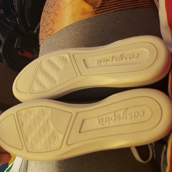 Easy spirit size 8 sneakers - Picture 4 of 4